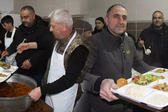 Kıskandıran Ramazan Geleneği! Ramazan Boyunca Kadınlar Mutfağa Girmiyor