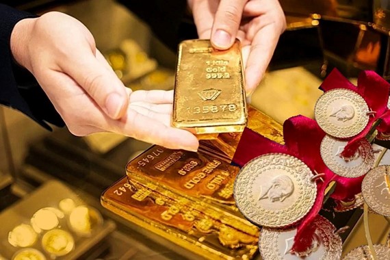 Gram Altın Bayram Sonrası Kaç TL Olacak? Uzmanlardan Kritik 8.000 TL Uyarısı!