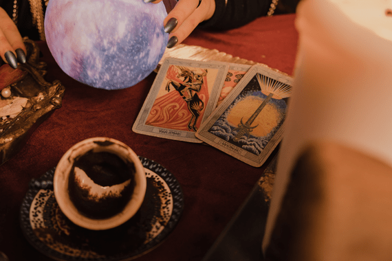 maliye-bakanligi-falcilar-medyumlar-ve-spiritualistleri-mercek-altina-aldi.png