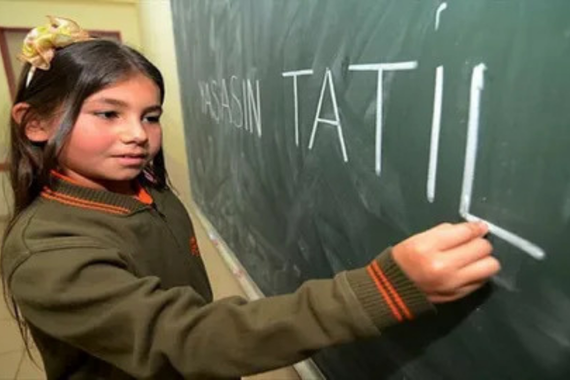 meb-yaz-tatilini-erken-baslatmak-icin-dugmeye-basti.png