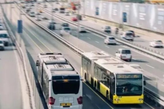 Memurlar için toplu ulaşım ücretsiz oldu