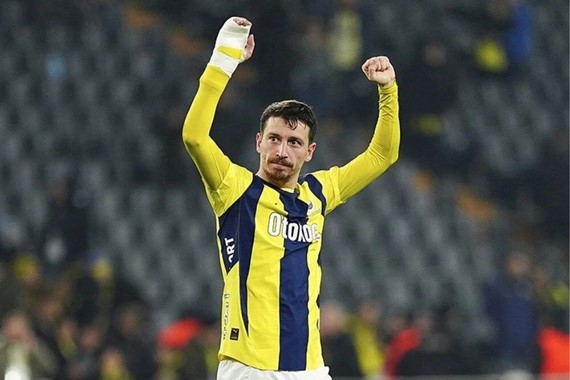 mert-hakan-yandastan-kotu-haber-10-binde-1-gorulen-hastaliga-yakalandi.jpg