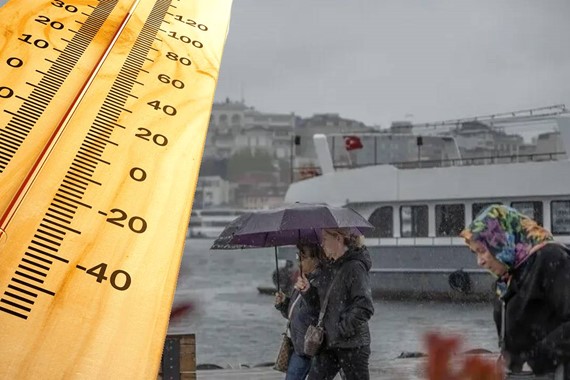 Meteoroloji’den 48 İl İçin Alarm! Kuvvetli Yağışla Birlikte Sıcaklıklar Sert Düşecek