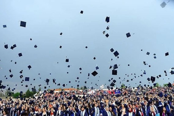mezunlari-en-hizli-is-bulan-universiteler-ve-bolumler-aciklandi.jpg