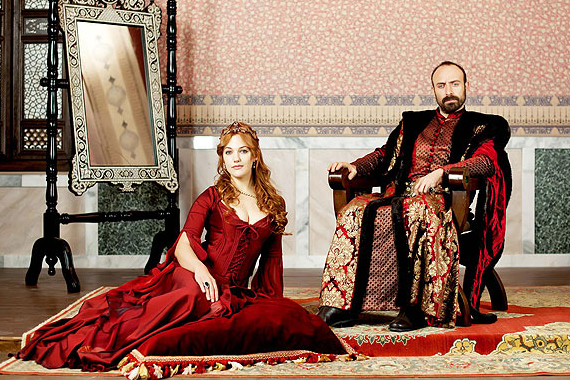Hürrem ve Süleyman 15 Yıl Sonra Yeniden! Halit Ergenç ve Meryem Uzerli Aynı Projede