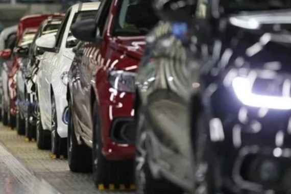 Otomotiv devi sevilen modeline veda etti: Son 88 araç üretildi