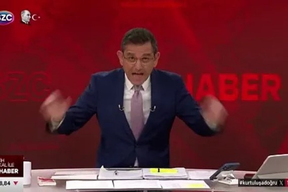 portakaldan-canli-yayinda-tepki-koltuga-yapistin-aynaya-bak-artik.jpg