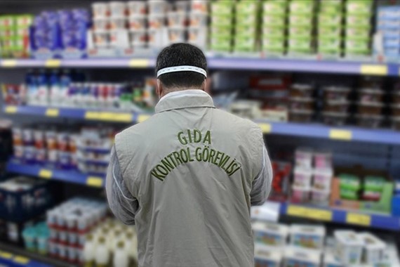Bakanlık Tek Tek İfşa Etti! Kavurmada At-Eşek Eti, Çay ve Baharatta Yasaklı Boya!