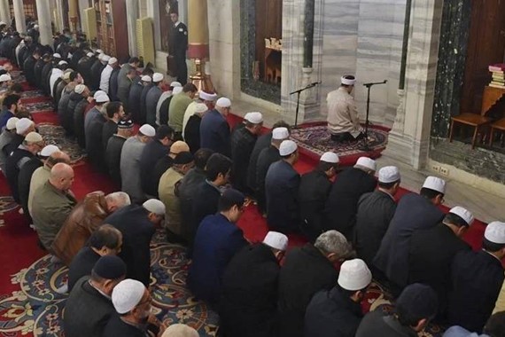 Samsun'da Cuma Namazı Kaçta Okunuyor? Sivas, Van Cuma Namazı Saatleri 18 Eylül 2026!