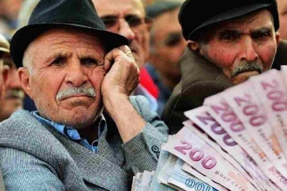 sgkdan-bayram-ikramiyesi-aciklamasi-bu-emekliler-odeme-alamayacak.jpeg