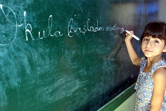 TAÇ'tan Kız Çocuklarının Eğitimine Destek