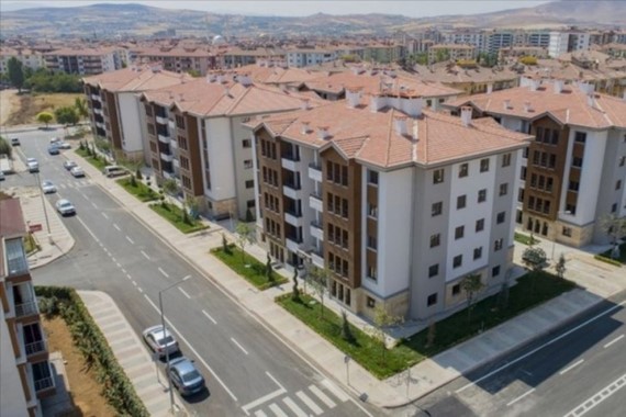 toki-yine-yapti-yapacagini-13-bin-tl-taksitle-ev-sahibi-olma-firsati.jpg