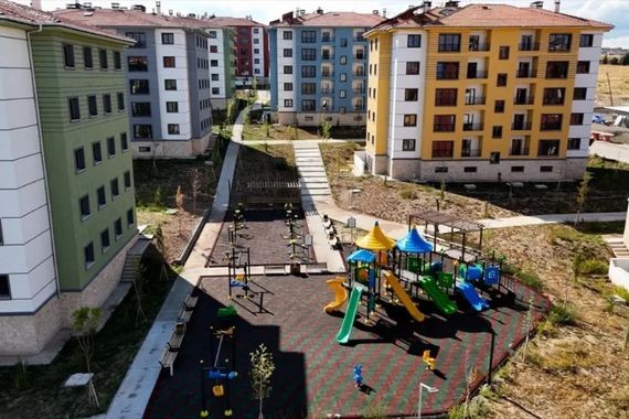 TOKİ'den kira öder gibi taksitle 100 bine yakın konut! Listede bu şehirler var