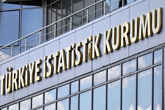 TÜİK Açıkladı: Türkiye'nin Gün İçinde En Çok Zaman Ayırdığı Aktiviteler