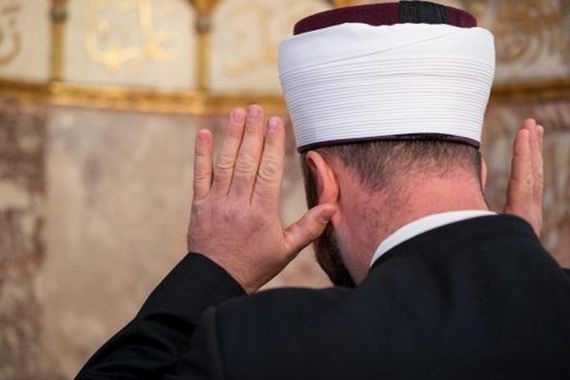 Müezzinden 1.500 TL isteyince ortalık karıştı