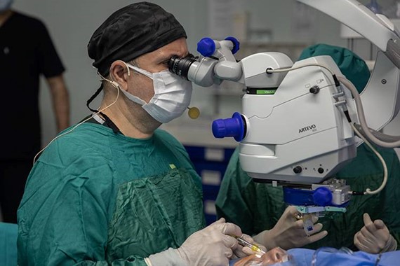 Türk Göz Hekimleri Canlı Cerrahide Dünyaya Öncülük Ediyor