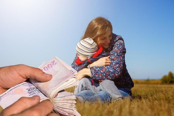 Yeni Doğan Bebeği Olana Çifte Müjde: 6 Bin TL Nakit ve Ücretsiz Bebek Paketi!