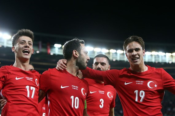 yildiz-futbolcu-milli-takim-kadrosunda-cikarildi.jpg