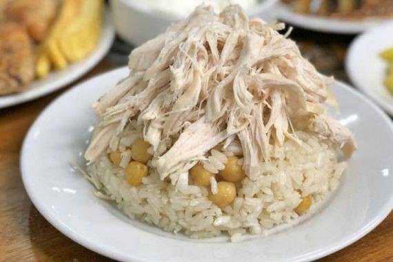 Bu pilavı yiyenler soluğu hastanede aldı