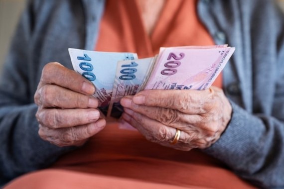 Zamlı emekli maaşlarının ödeme takvimi belli oldu