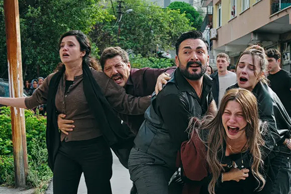 alti-ustu-istanbul-dizisi-2.png