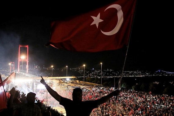 bayrak-asma-19-mayis.jpg