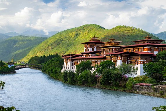 bhutan-en-misafirperver.jpg