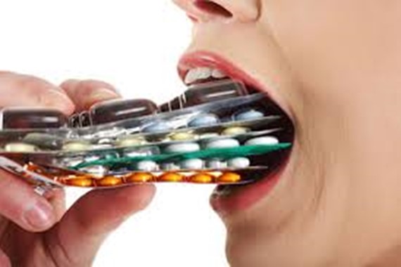 bilincsiz-vitamin-kullanimi.jpg