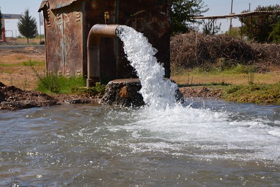 dicle-elektrikten-borclu-tarimsal-sulama-2.jpg