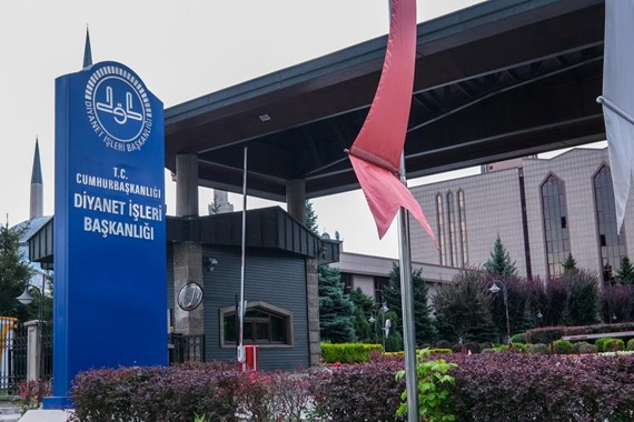 diyanet-isleri-baskanligi-13-personel.jpg