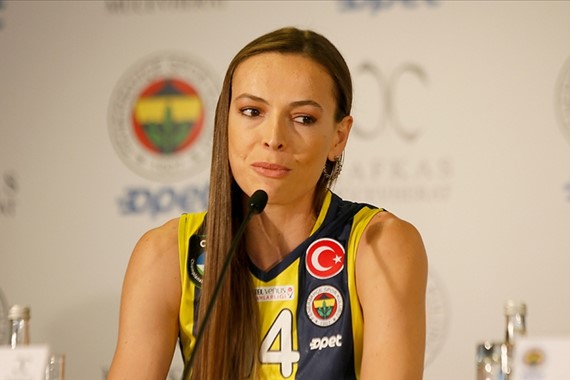 eda-erdem-milli-takim.jpg