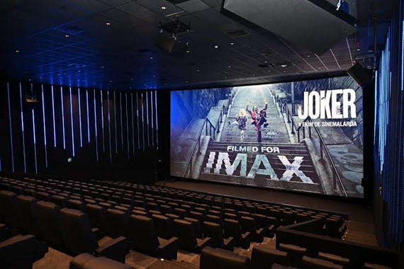 imax-sinema-salonu-2.jpg