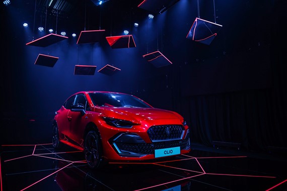 lider-renault-clio-zirvede-3.jpg