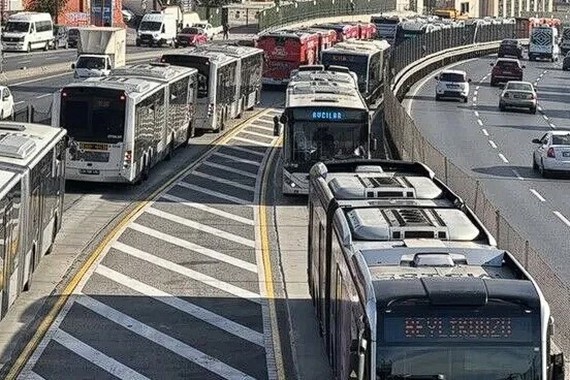 metrobus-calisma-durumu-15-temmuz-2.jpg