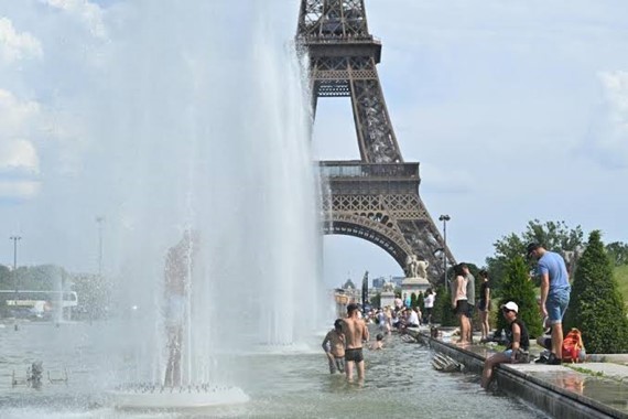 paris-asiri-sicaklar.jpg