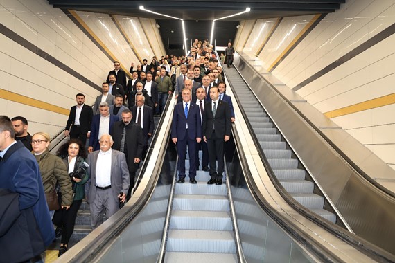 sultanbeyli-metrosu-acildi-2.jpeg