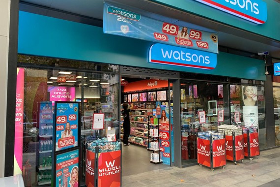 watsons-2-kadinlar.jpg